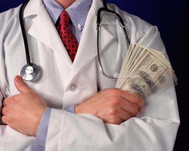 Doctors' Fee Management